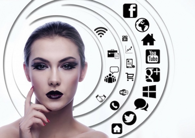 La industria de la belleza se ve impulsada por el internet y las redes sociales